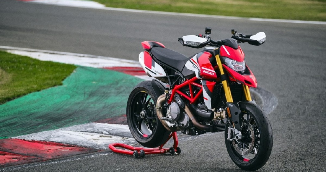 Ducati Hypermotard 950 SP 2022 đạt tiêu chuẩn Euro 5, nâng cấp hộp số